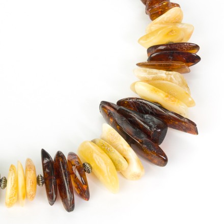 Колье на струне &quot;Алтай&quot; из Янтаря (ассорт.) купить