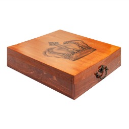 Настольная игра &quot;Шахматы Королевские&quot; из Янтаря и дерева