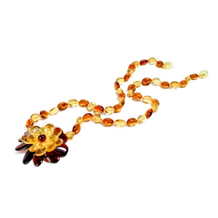 Бусы с кулоном &quot;Хризантема&quot; из Янтаря купить