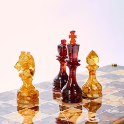 Настольная игра &quot;Шахматы Компактные&quot; из Янтаря и дерева, 40х40